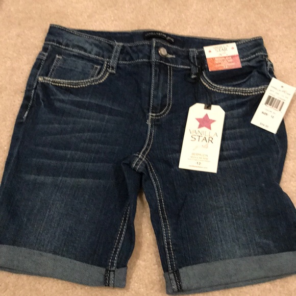 NWT! denim shorts - Picture 2 of 3